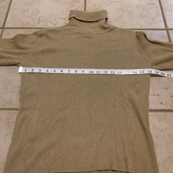 VINTAGE 90s Lizsport Liz Claiborne Tan Ribbed Cotton Turtleneck Sweater S - Picture 5 of 6